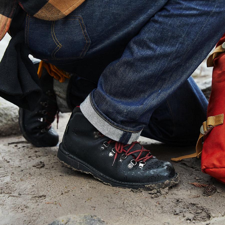 Men's Danner Mountain Pass 200G Work Boots Black | AU4134FM