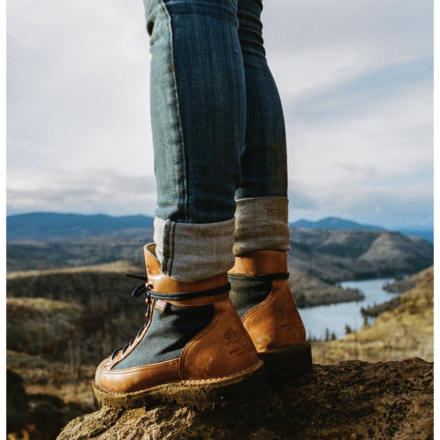 Women's Danner Light Boots Brown | AU4541CE